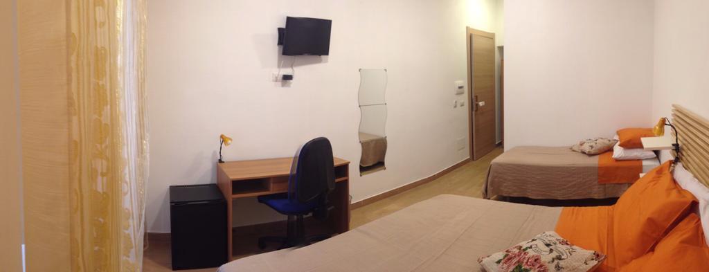 Bed & Breakfast Travellers Napoli Phòng bức ảnh